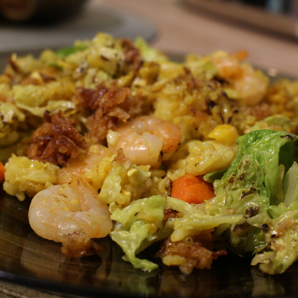  Golden rice with shrimps